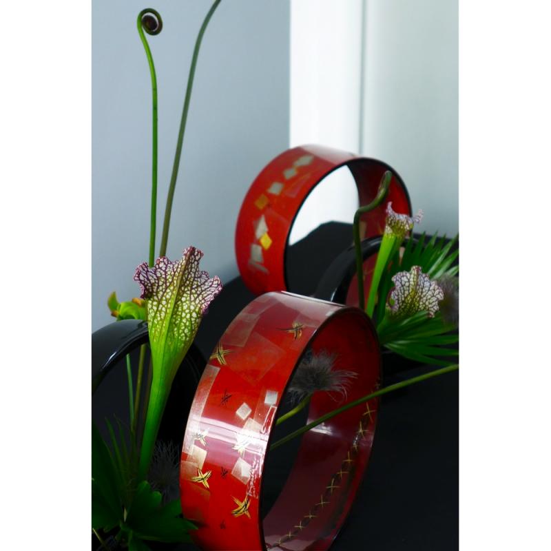 Deux cercles sang de boeuf avec Lila Dias Deux cercles sang de boeuf avec Lila Dias